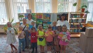 Година відпочинку та розваг «Веселі, розумні, розкуті, щасливі» («Бібліотека під відкритим небом – 2025» в рамках мистецького проєкту «Рівне. Літо. Музика – 2025»)
