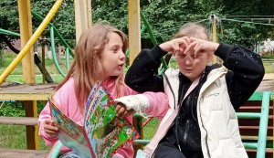 Екологічна подорож ”Безпечний світ навколо нас” («Бібліотека під відкритим небом – 2025» в рамках мистецького проєкту «Рівне. Літо. Музика – 2025»)