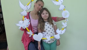 Виставка-присвята «Миру нам сьогодні треба» (До Міжнародного дня миру)