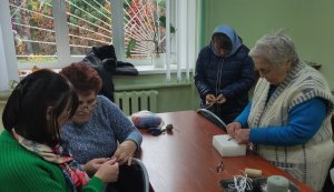 Гурток «Клуб_ОК: Творчий куточок в бібліотеці»: майстер-клас «Умілі рученята»» 