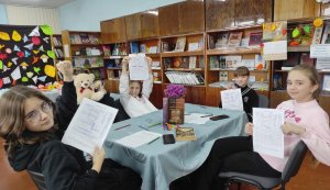 Виставка-перегляд «Романтика морських пригод»(До 175-річчя від дня народження Роберта Луїса Стівенсона, англійського письменника)