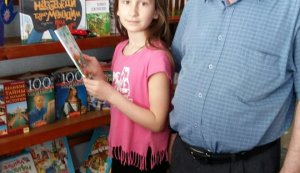 Найкращий спосіб провести час - це захоплююча книжка, яка не відпускає до останньої сторінки.