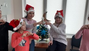 Новорічне фойє ”Традиції святкування Нового року в різних країнах світу”