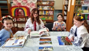 Літературний фуршет «Живе дихання культури»  (До Міжнародного дня театру)