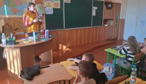 Літературна веселка «Дружба з книгою — це свято» (Тиждень дитячої та юнацької книги  «Українська книга дітям»)