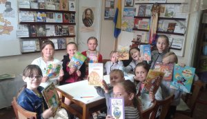 Гра-конкурс «Торбинка цікавинок про домашніх тваринок» у «Бібліотеці під відкритим небом»