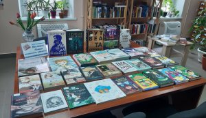 Книжкова виставка ”Весняний дощик книжкових новинок” (Всесвітній день книги і авторського права)
