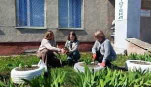 Екопрактика “Квіти нас цвітом чарують” в межах екологічного проєкту “Екосвідомість: від Знань до Дій”