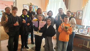 Персональна  виставка  ”Друзі поруч”