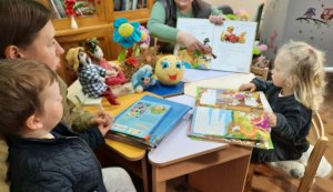 Казкова хатинка для малечі «Колобок мандрує»