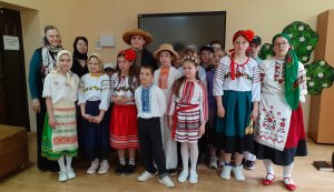 Бібліоколаж «Відпочивай, читай» (Бібліотека під відкритим небом)
