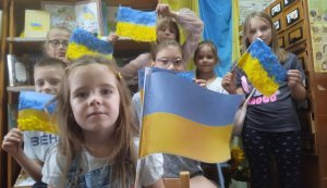 Майстер-клас «Синій, як море, як день, золотий – З неба і сонця наш прапор ясний» (до Дня Державного Прапора України) (Бібліотека під відкритим небом – 2026)