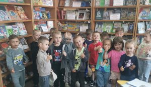 Бібліомандрівка «Скарбниця знань, перше знайомство» (До Дня знань) 