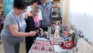 Виставка-інсталяція «Українська лялька»