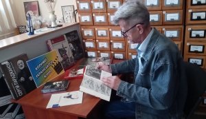 Книжкова виставка «Корифеї українського кіно»