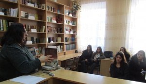 Інформаційна година пам’яті «Навіки молоді Герої Крут»