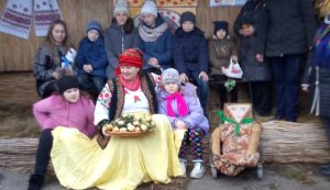 Літературна світлиця «Покотила Масниця, добра красуня»