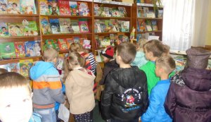 Літературний портрет «Чарівний світ казок Зірки Мензатюк» 