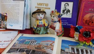 Мистецька інсталяція «Театральне життя міста» 
